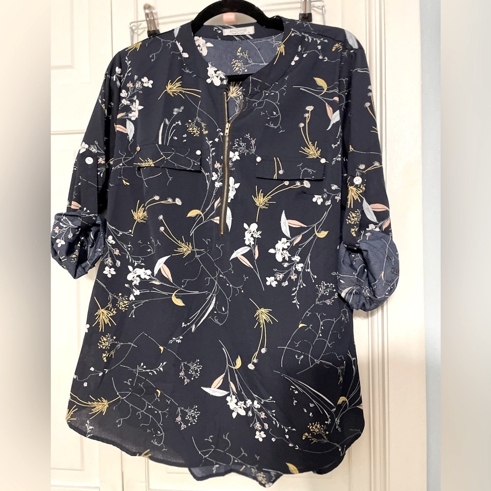 Angvns tunic style top women’s size X-Large